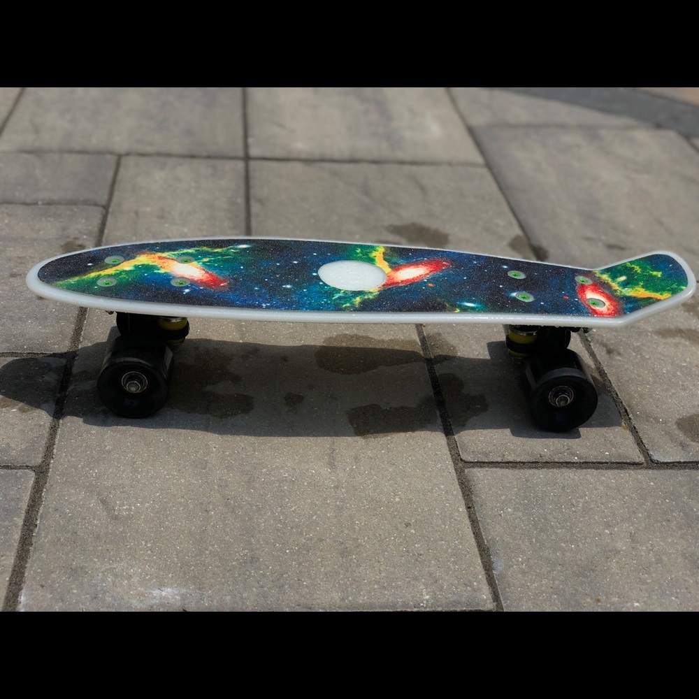 Penny board (Skateboard Glow In The Dark 22")